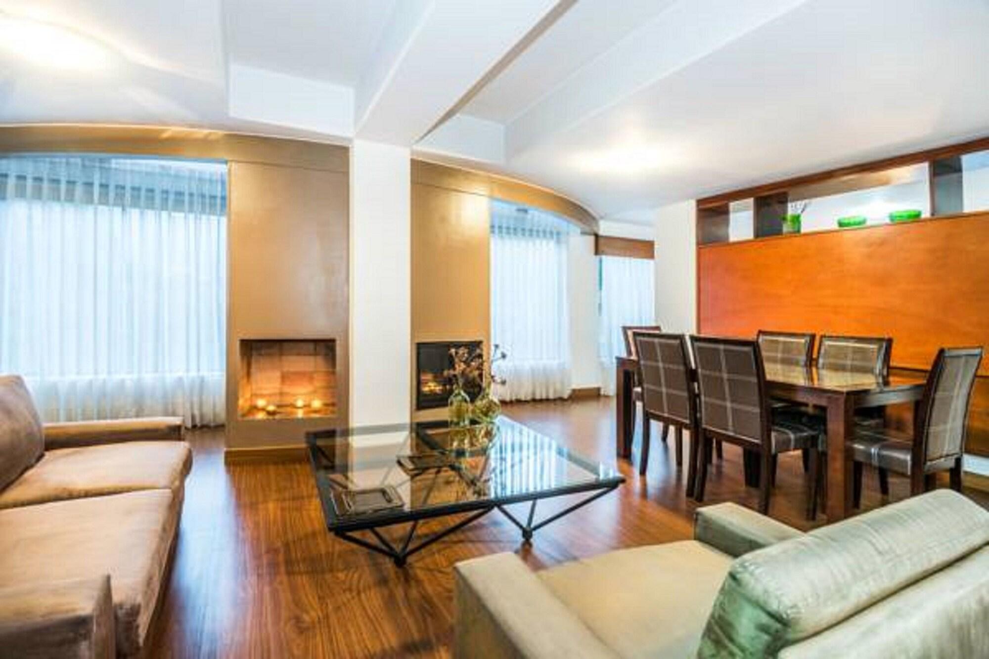 Lloyds Apartasuites Parque 93 Богота Екстер'єр фото