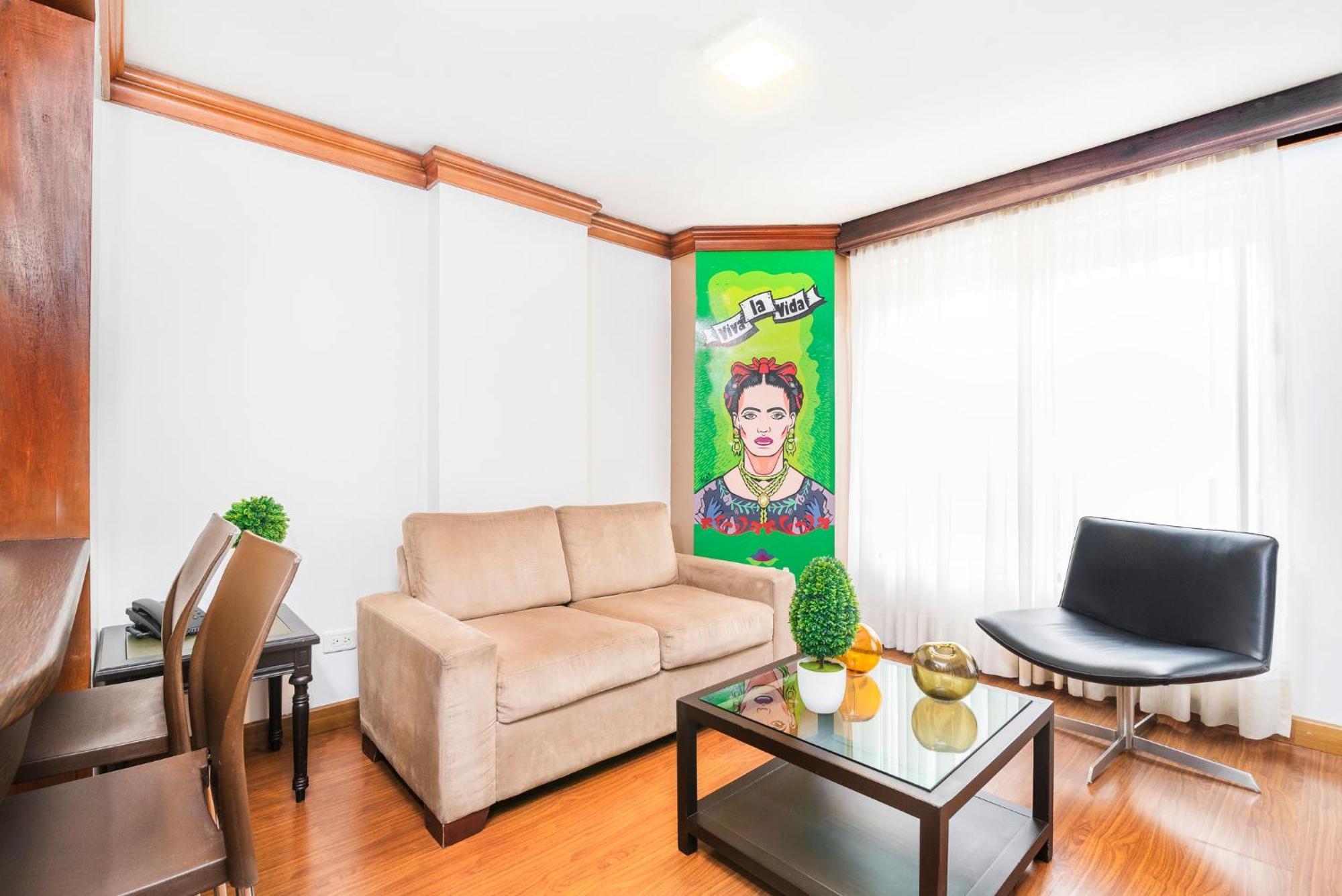 Lloyds Apartasuites Parque 93 Богота Екстер'єр фото