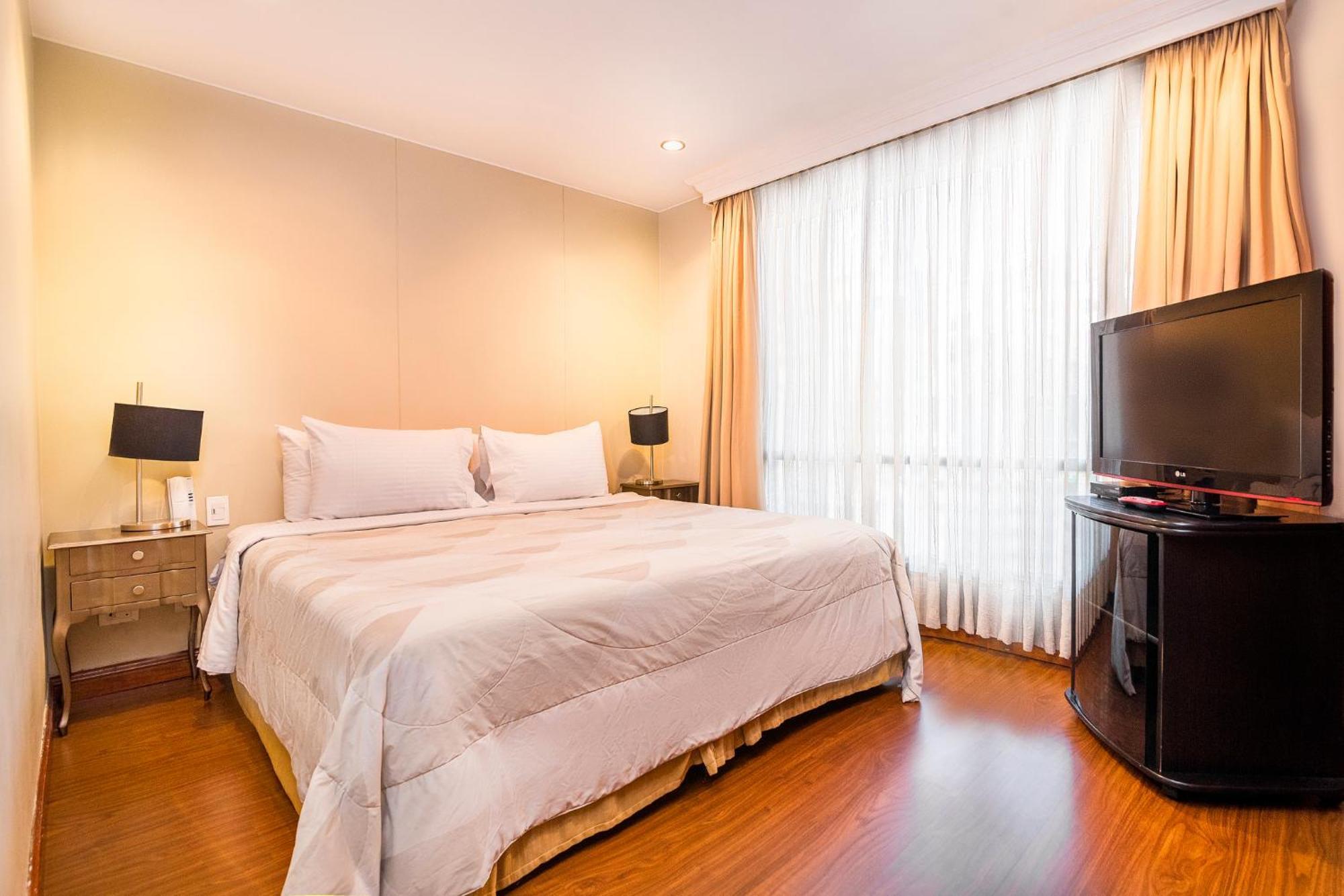Lloyds Apartasuites Parque 93 Богота Екстер'єр фото
