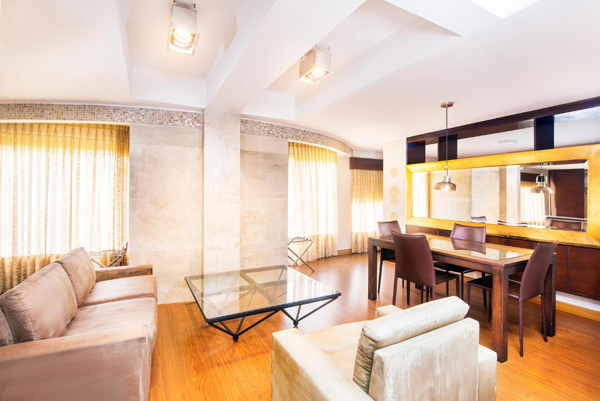 Lloyds Apartasuites Parque 93 Богота Екстер'єр фото