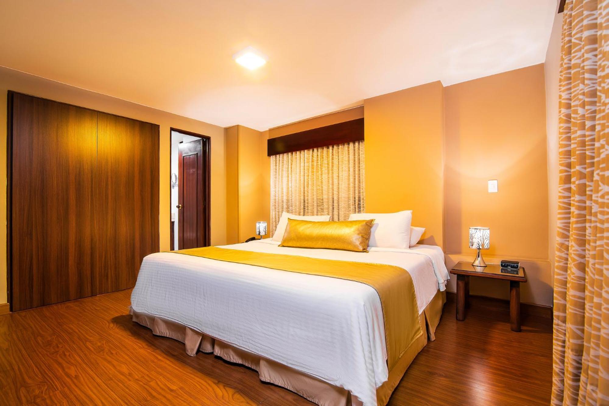 Lloyds Apartasuites Parque 93 Богота Екстер'єр фото