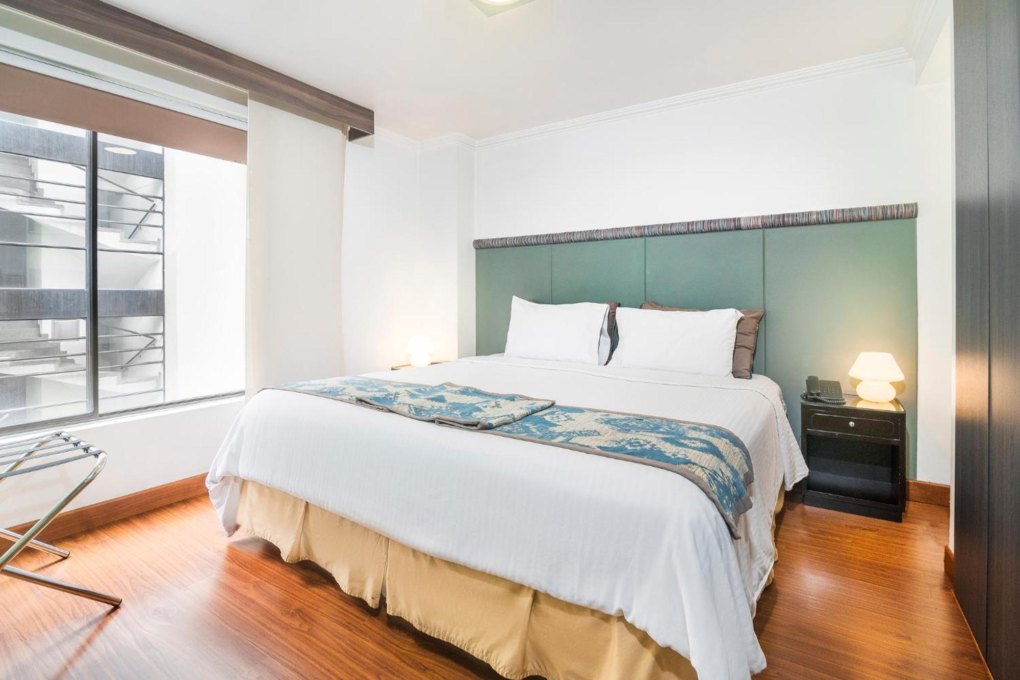 Lloyds Apartasuites Parque 93 Богота Екстер'єр фото