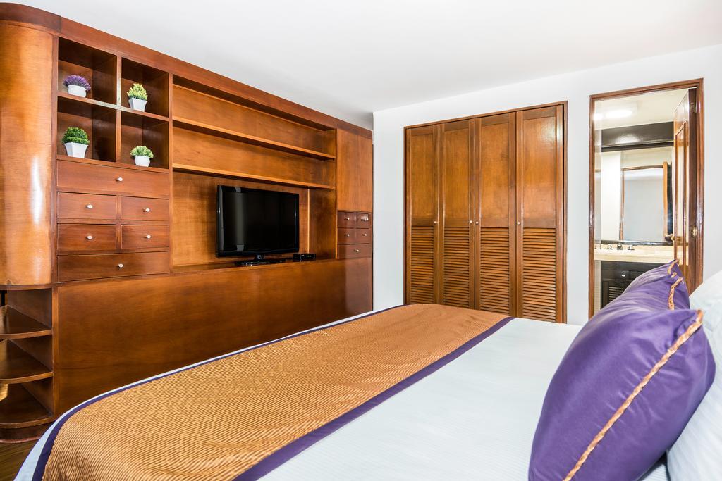 Lloyds Apartasuites Parque 93 Богота Екстер'єр фото